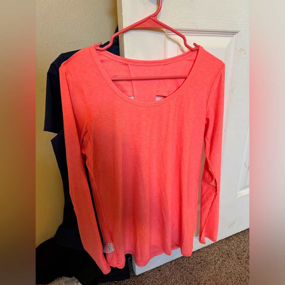 Women’s athletic shirt